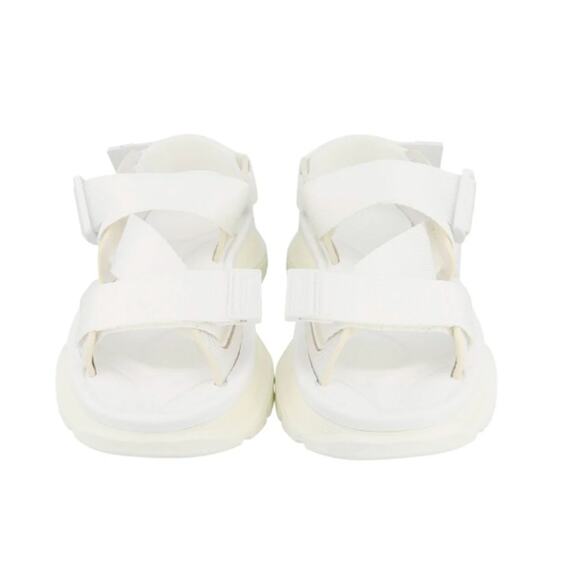 Alexander McQueen Women's White Tread Flat Strappy Slide Sandals NIB 842.00 Sz 8 - Picture 2 of 5